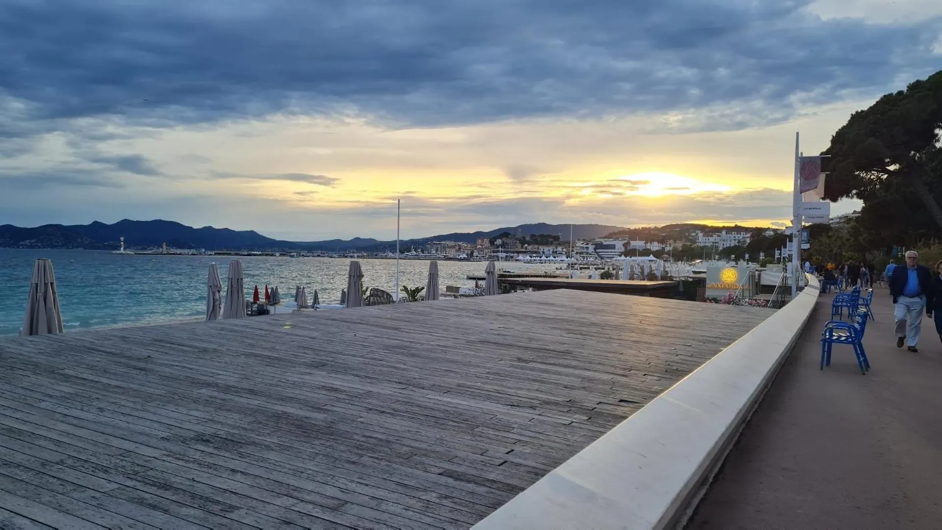 Happy Stay Cannes - 2 Terraces - 1Min To The Beach 0*,  France
